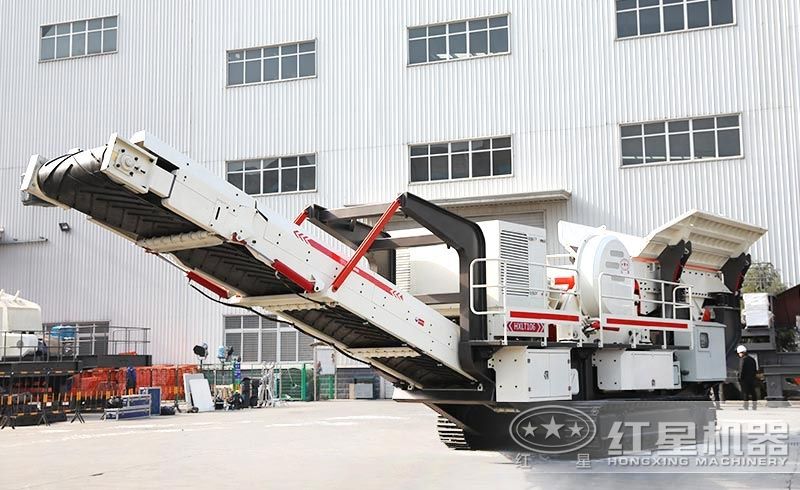 履帶破碎機(jī)_液壓自行驅(qū)動(dòng)，全剛性船型結(jié)構(gòu)組合