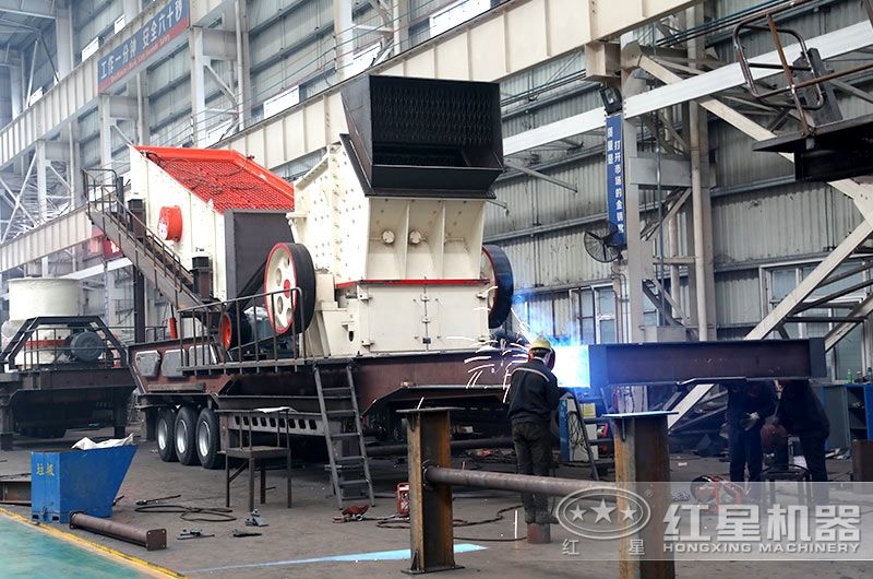 時(shí)產(chǎn)150噸建筑垃圾移動(dòng)破碎機(jī)，可定制