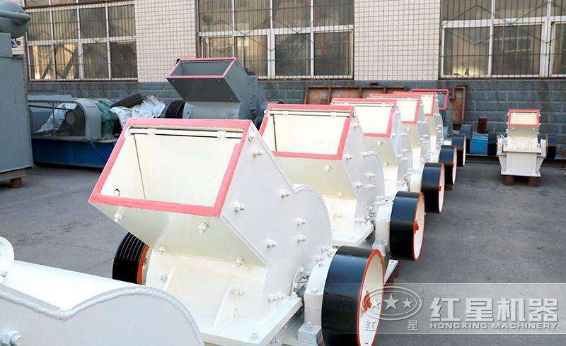 小型錘式破碎機廠家，現(xiàn)貨提供，可到場帶料免費咨詢