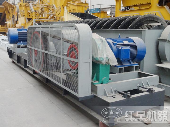 對輥式破碎機(jī)電機(jī)功率45*2KW，處理能力20-40t/h